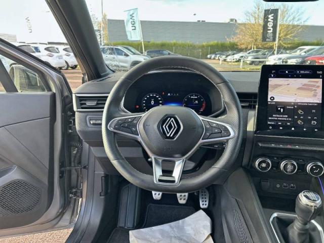 Renault Clio image 6