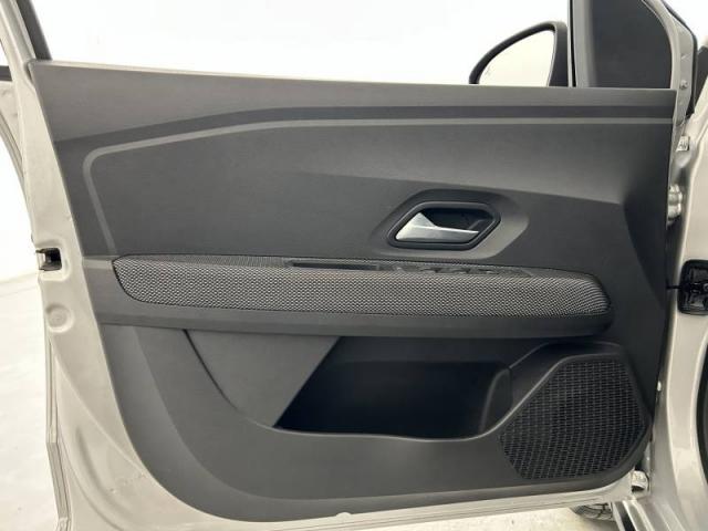 Dacia Jogger image 1