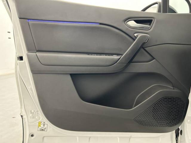 Renault Captur image 1