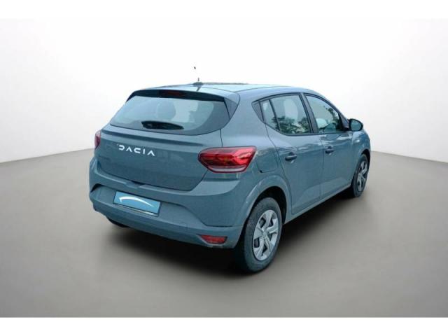 Dacia Sandero image 2