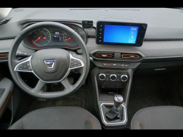 Dacia Sandero image 2