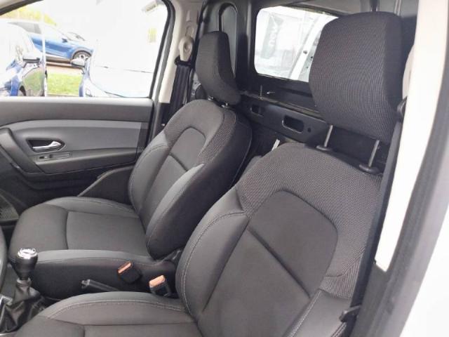 Renault Express image 9