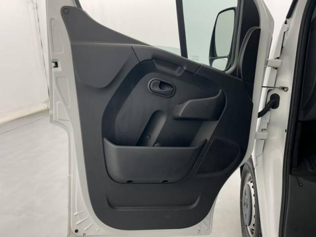 Renault Master image 7