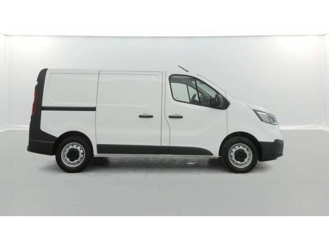 Renault Trafic image 8