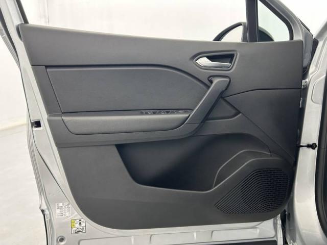 Renault Captur image 1