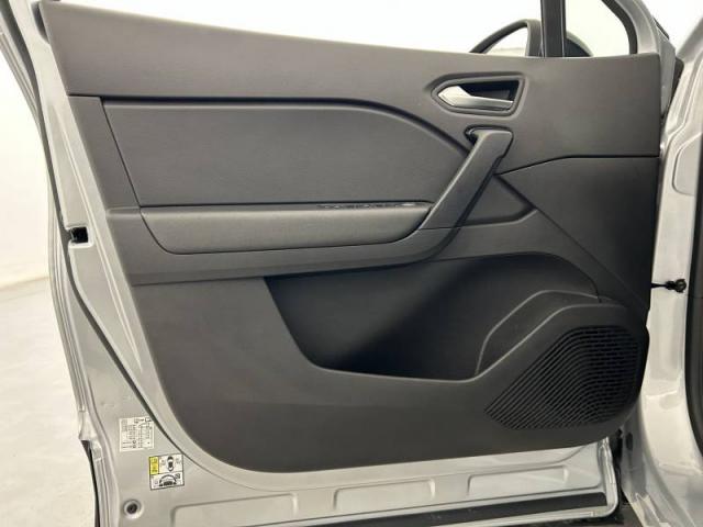 Renault Captur image 1