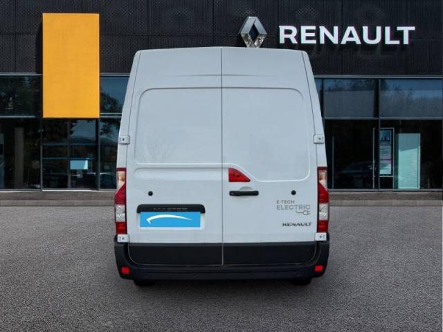 Renault Master image 2