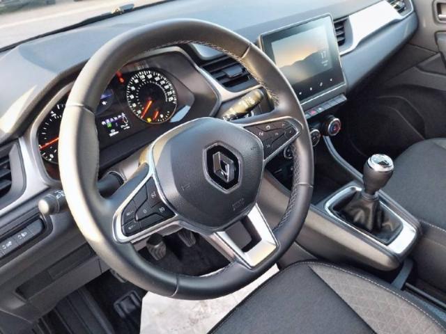 Renault Captur image 2