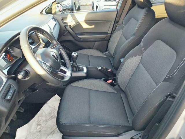 Renault Captur image 8