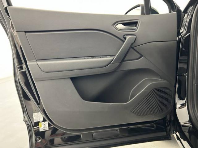 Renault Captur image 1