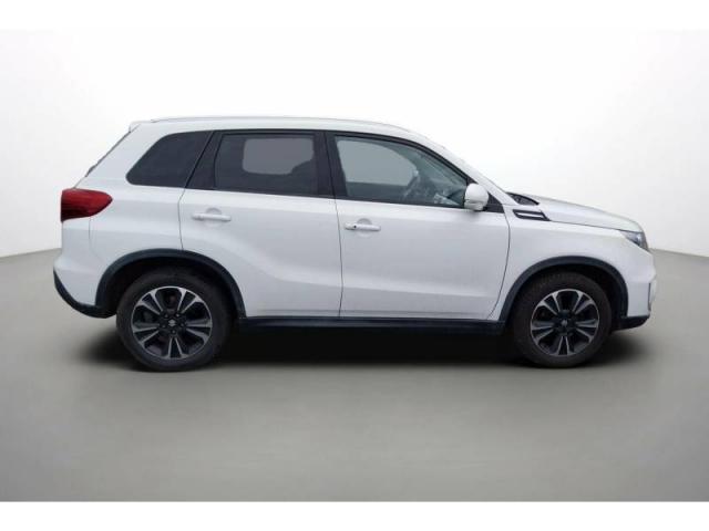 Suzuki Vitara image 2
