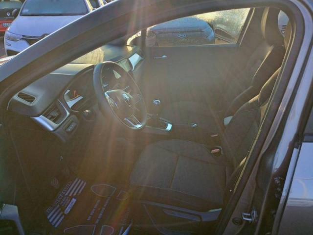 Renault Captur image 8