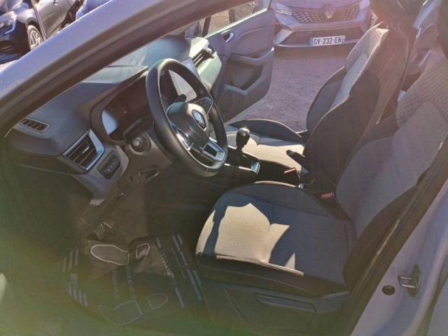 Renault Clio image 2