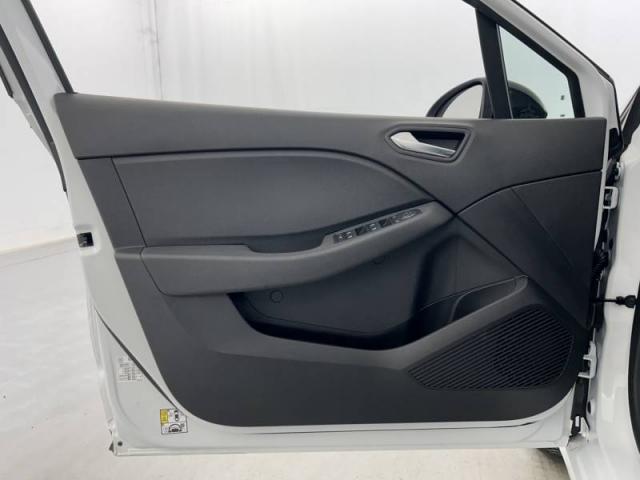 Renault Clio image 1