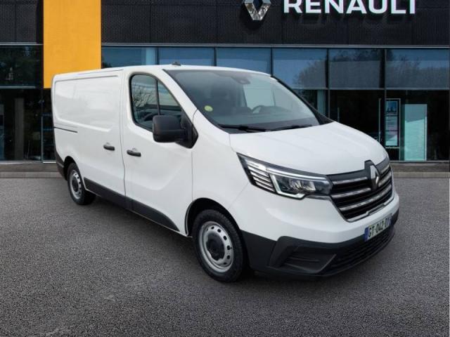 Renault Trafic image 2