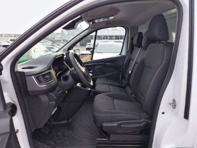 Renault Trafic image 6