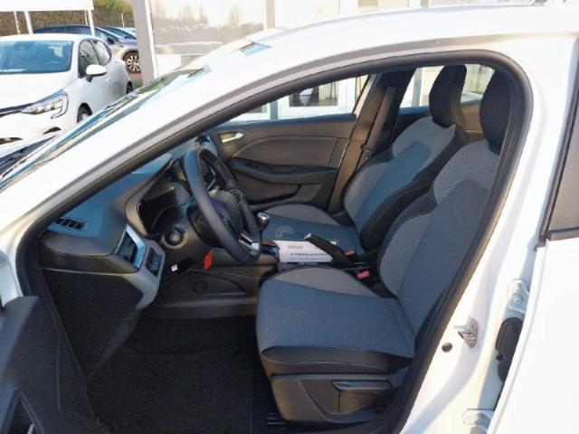 Renault Clio image 9