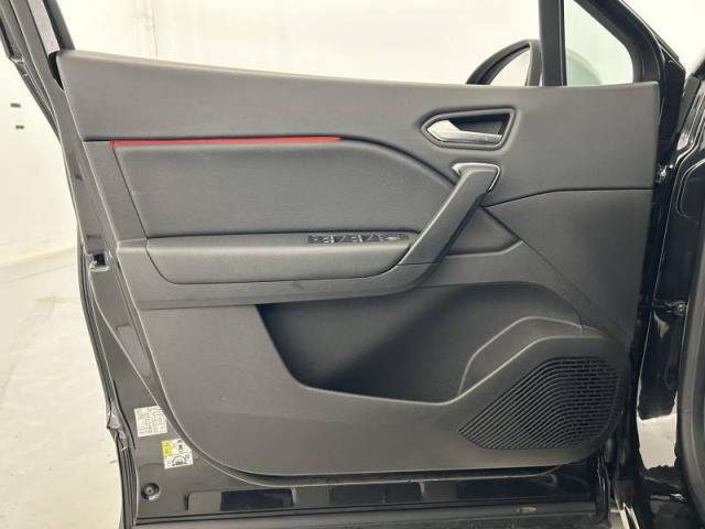 Renault Captur image 1