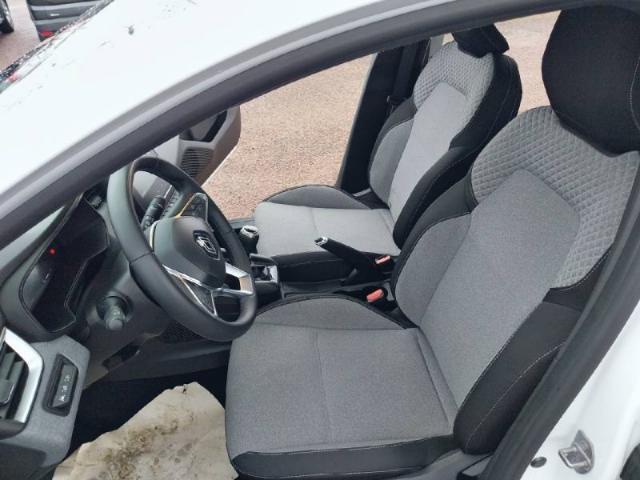 Renault Clio image 9