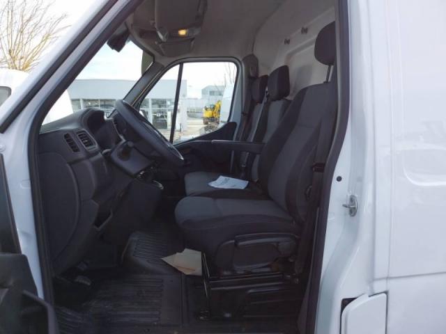 Renault Master image 4