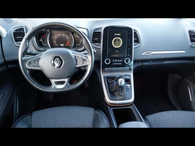 Renault Grand Scénic image 1