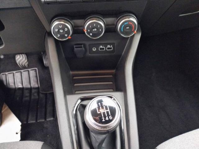 Renault Clio image 8