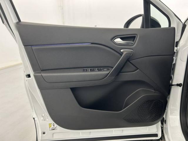 Renault Captur image 1