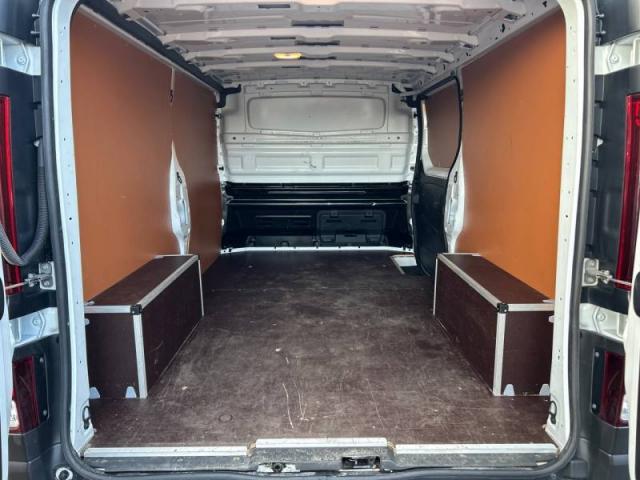 Renault Trafic image 7