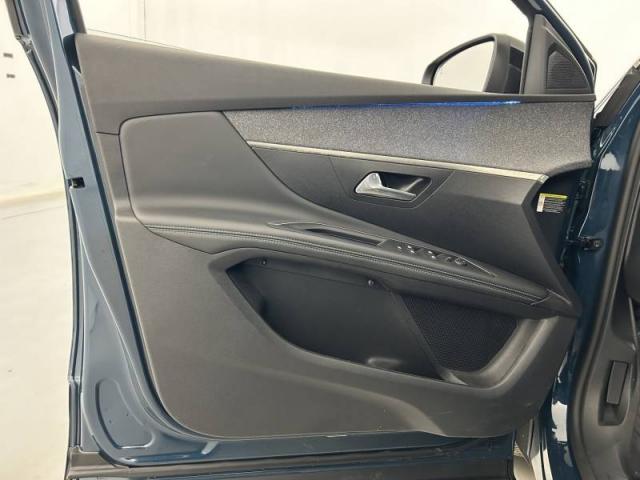 Peugeot 3008 image 1