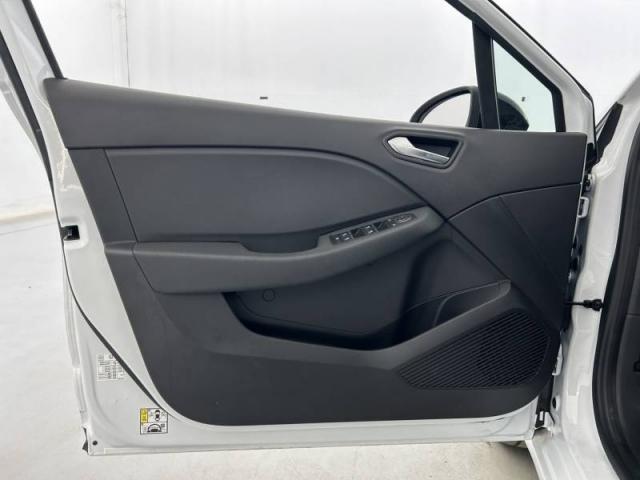 Renault Clio image 1