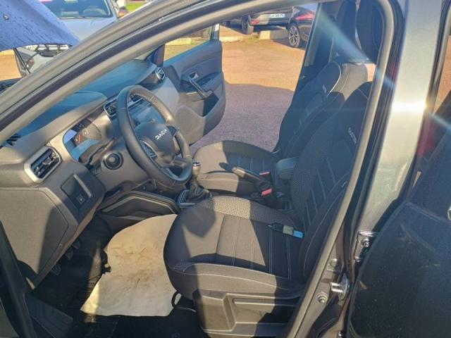 Dacia Duster image 2