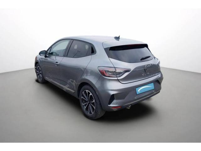 Renault Clio image 9