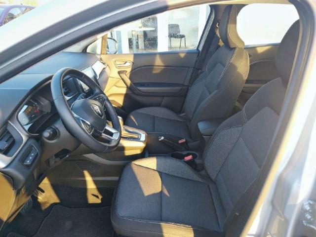 Renault Captur image 8