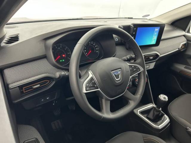 Dacia Sandero image 1