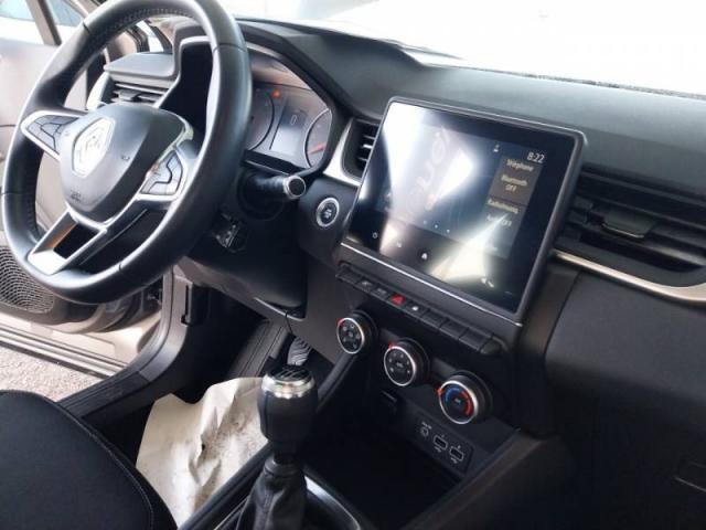 Renault Captur image 6