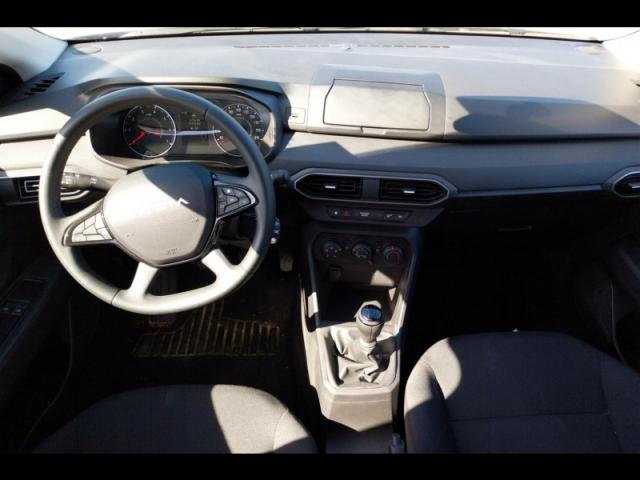 Dacia Sandero image 2