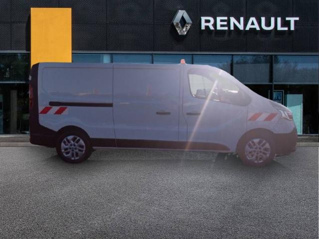 Renault Trafic image 8