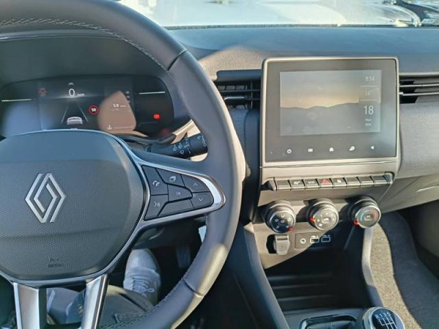 Renault Clio image 6