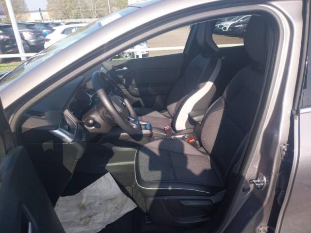 Renault Captur image 8