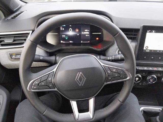 Renault Clio image 8