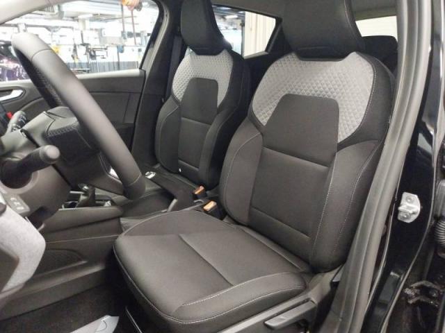 Renault Clio image 6