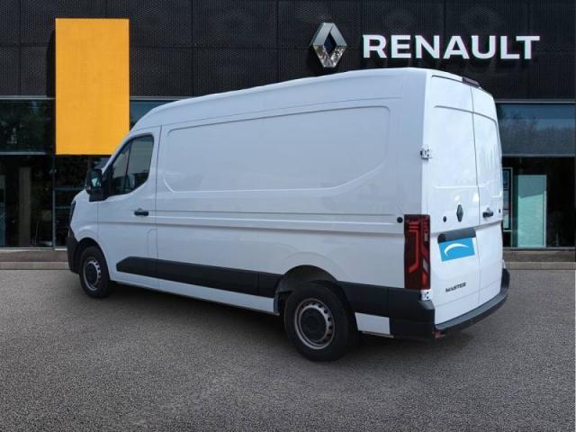 Renault Master image 2