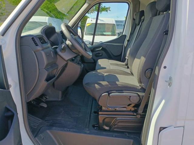Renault Master image 2