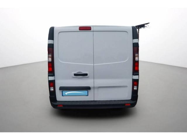 Renault Trafic image 2
