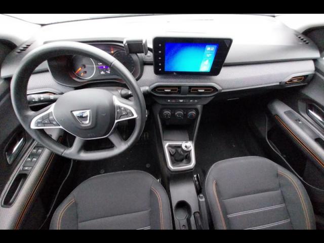 Dacia Sandero image 2