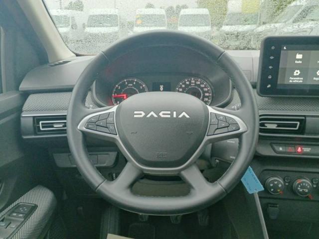 Dacia Sandero image 8