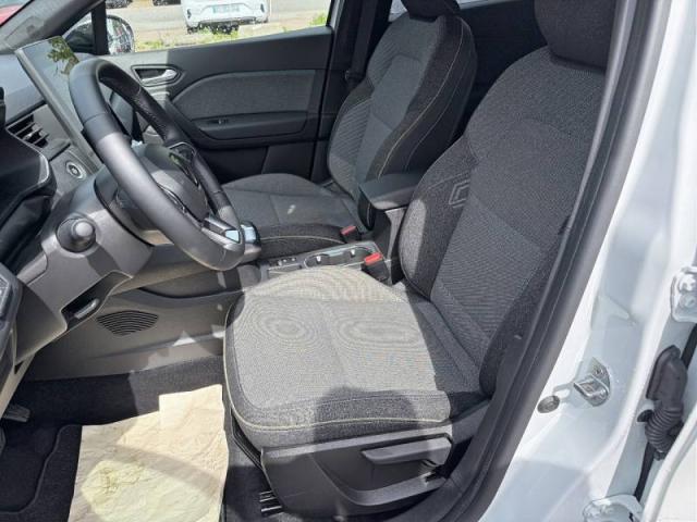 Renault Captur image 2
