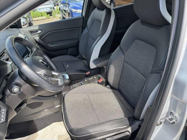 Renault Captur image 2