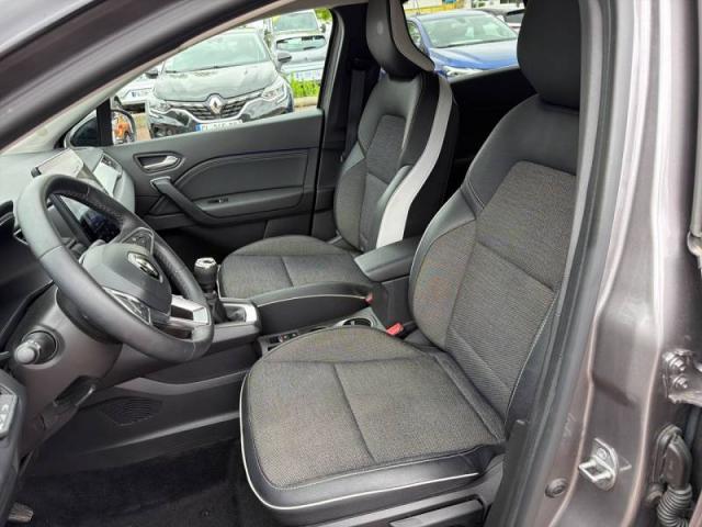 Renault Captur image 8