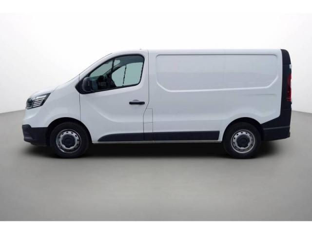 Renault Trafic image 2